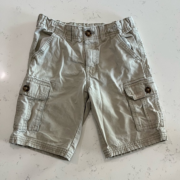 Carter’s boys khaki cargo shorts with adjustable waist, size 8. - Picture 1 of 4